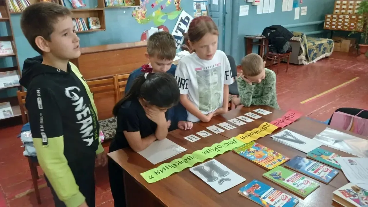 В рамках всемирного дня безопасности с ребятами площадки по месту жительства "Капитошка" проведена к