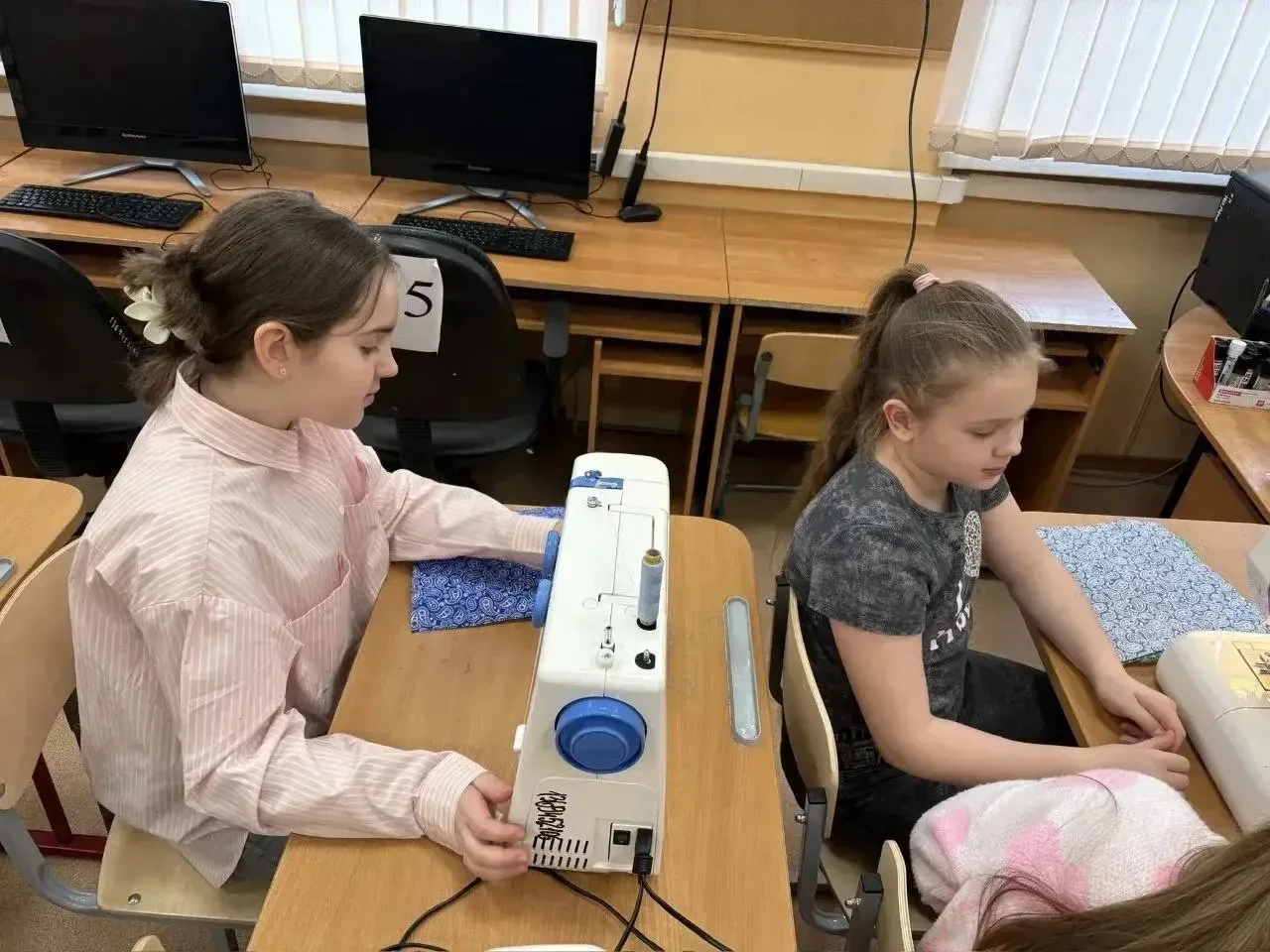 🧵Мастер-класс с заботой о мамах  У активистов Движения Первых прошёл тёплый и творческий мастер-клас