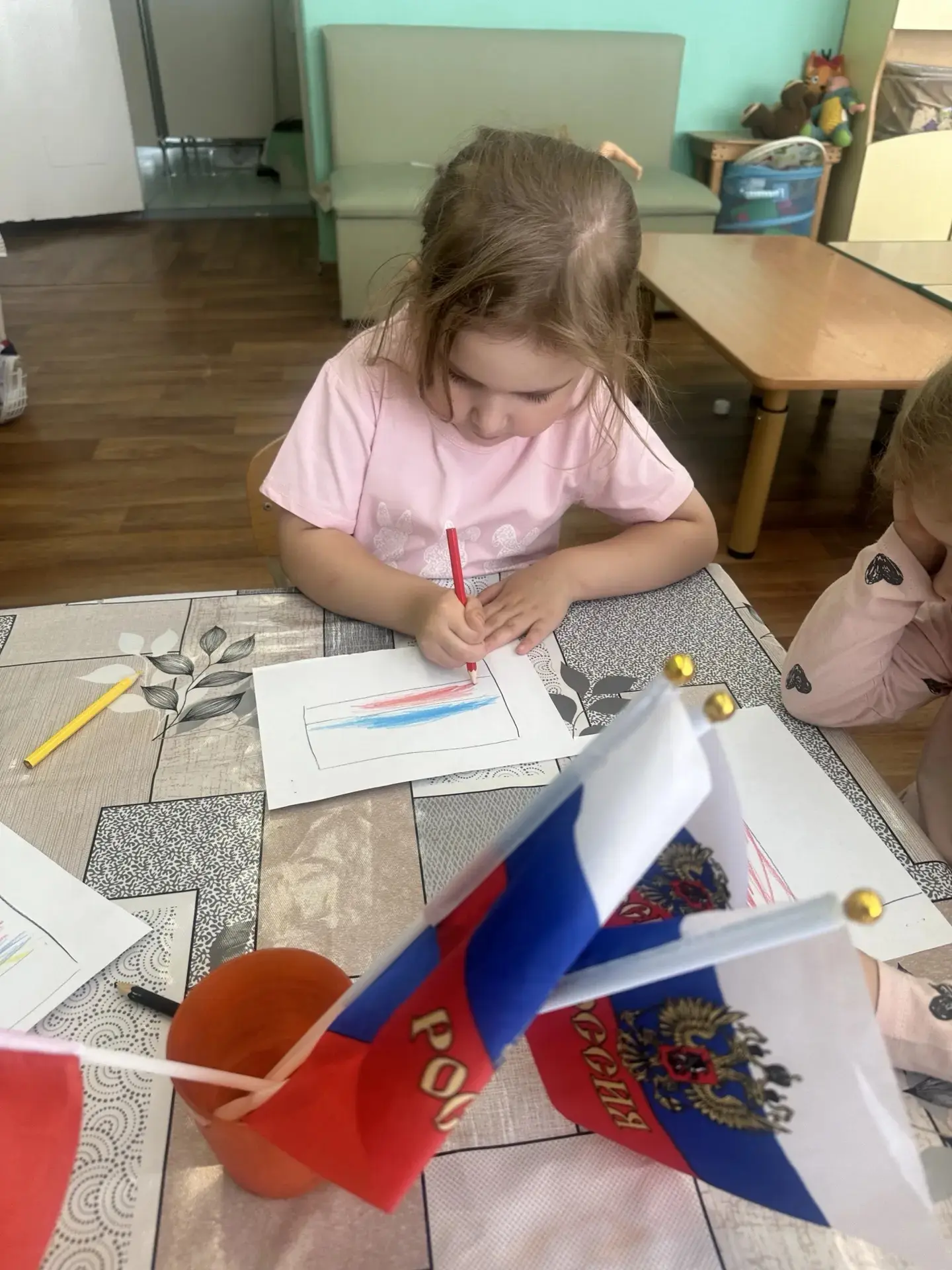 День России в группе «Незабудка»: с любовью к Родине с малых лет 💙🤍❤️
В преддверии празднования 12