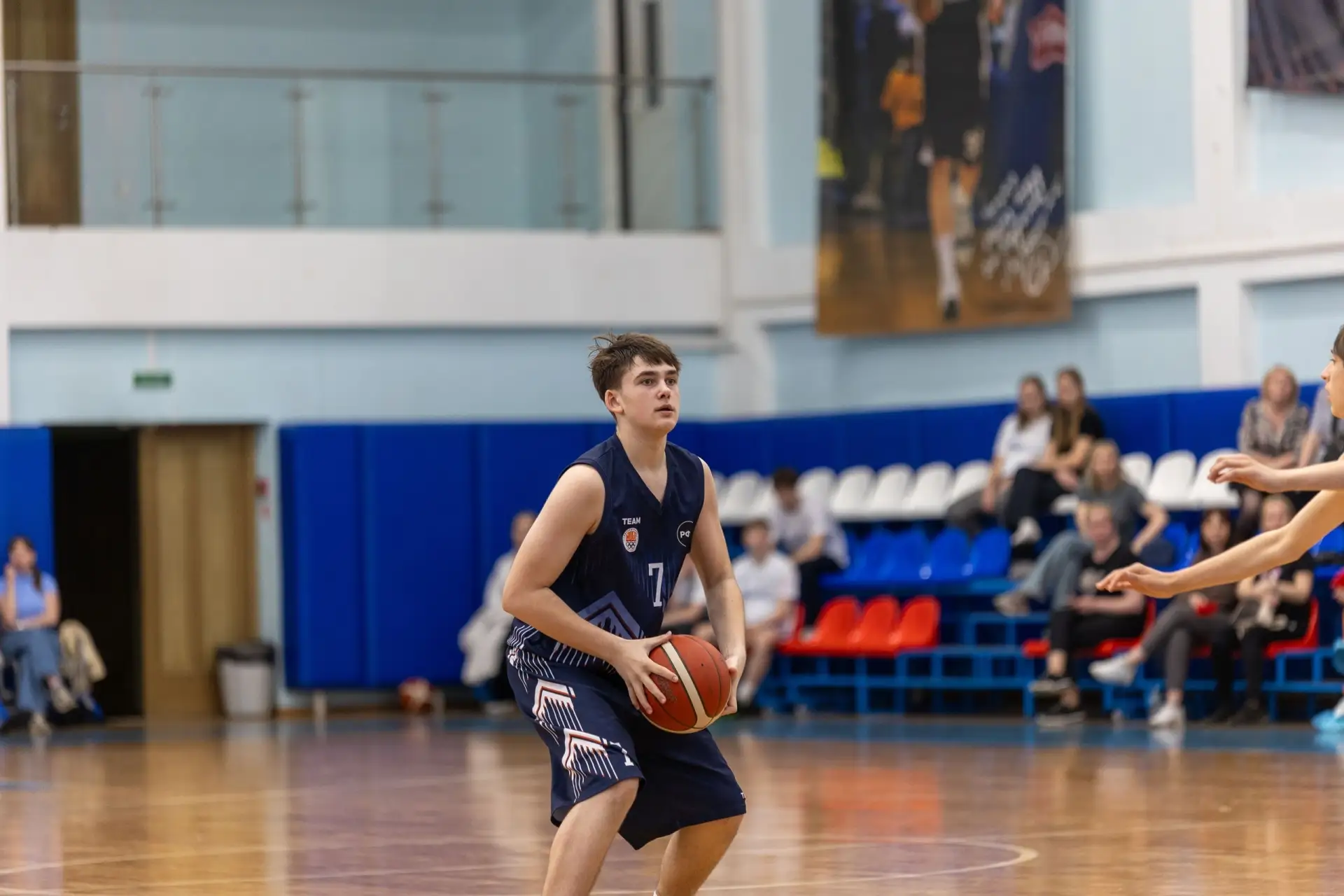 🏀 Победа в баскетболе!  Учащийся 7 «А» класса гимназии №32 «Гимназия петербургской культуры» Михаил 