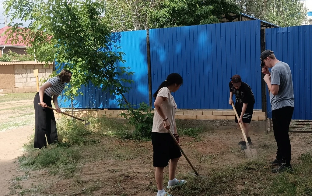 Воспитанники социального приюта для детей «Любава» провели выходные дни с пользой. Ребята приняли уч