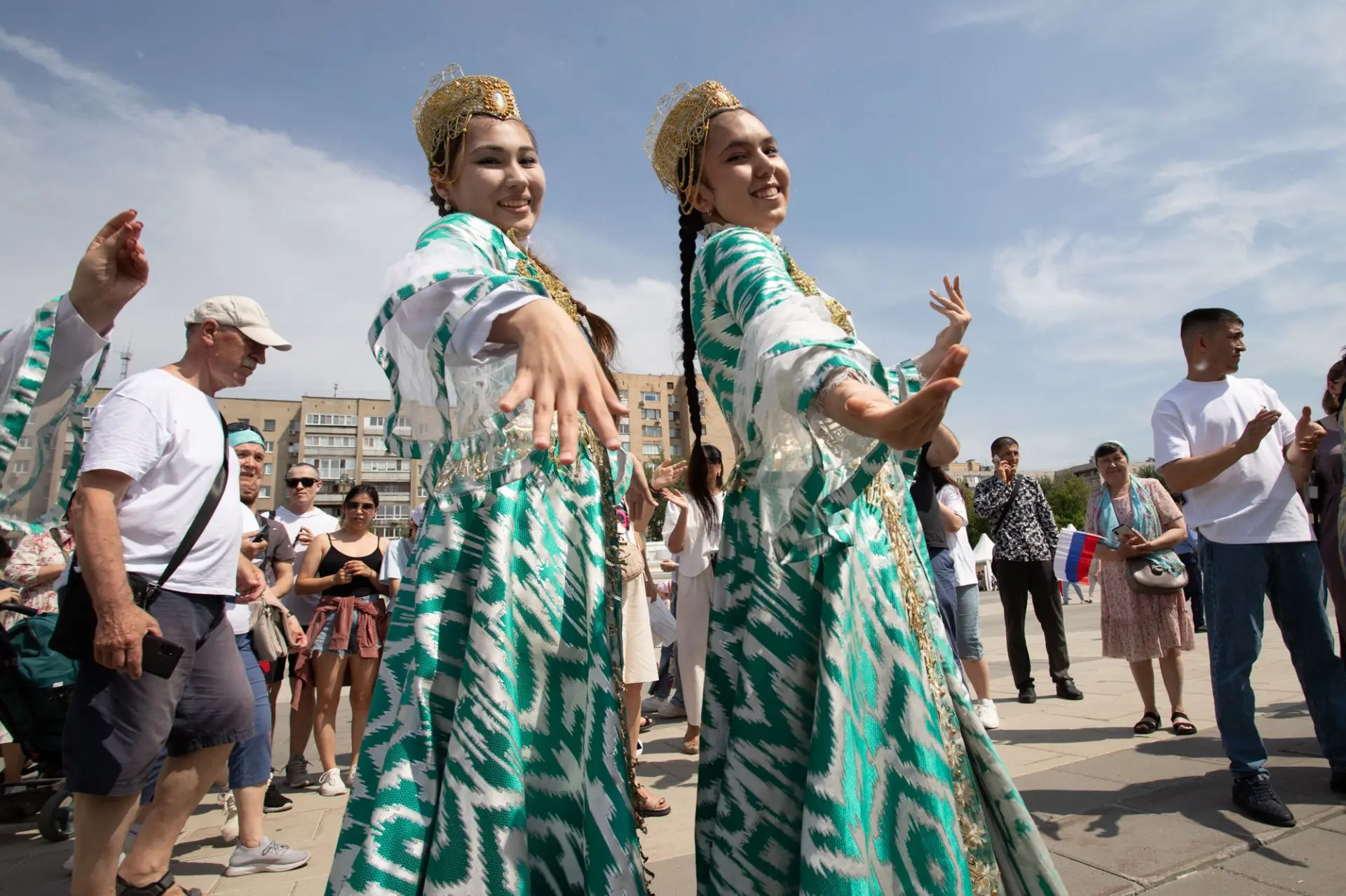 С Днем России, земляки!
Каждый уголок нашей необъятной страны невероятно красив и неповторим. Но гла