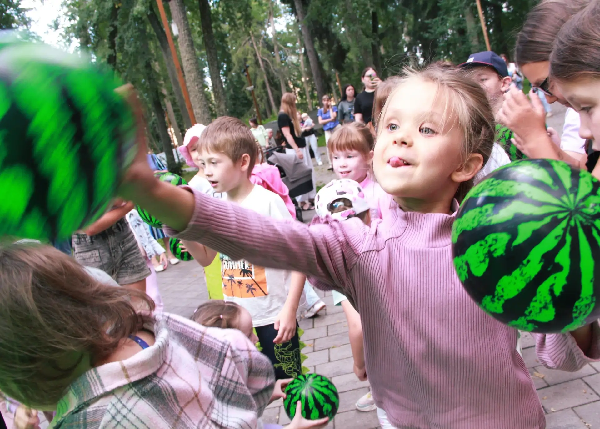 🍉Арбузное настроение — включено! ✅ На вчерашней "Задорной среде" в Детском парке было невероятно шу