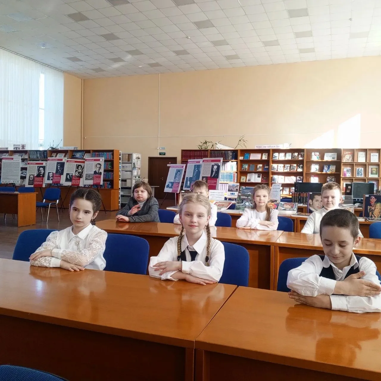 "ВДОХНОВЕННЫЙ ЧТЕЦ" 📖 Ко всемирному Дню поэзии в Рыбинске проходит муниципальный конкурс "Вдохновенн