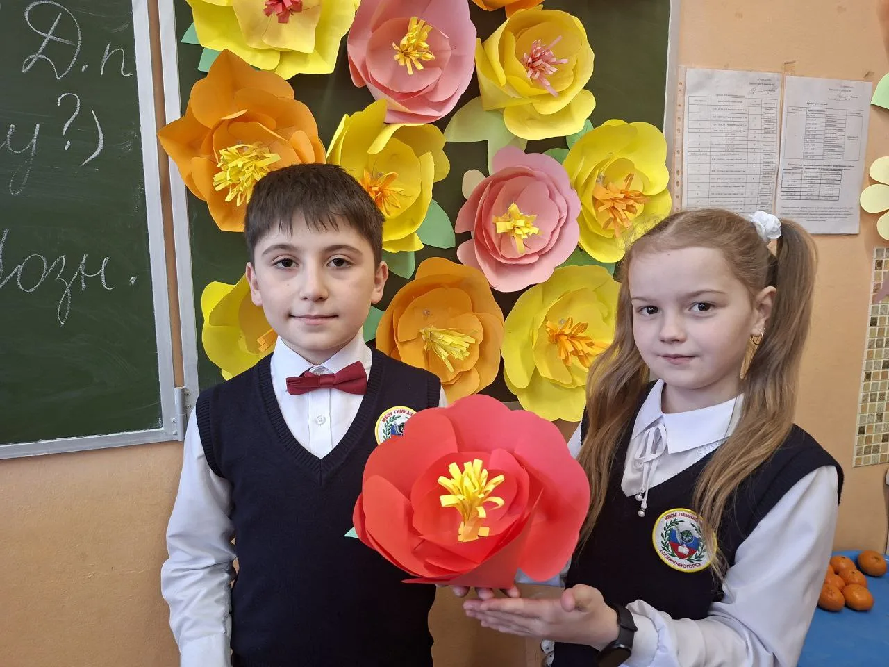 🇷🇺Всероссийская Акция 💐 "Букет для любимых"  🌸В преддверии Международного женского дня ребята 1-4 кл