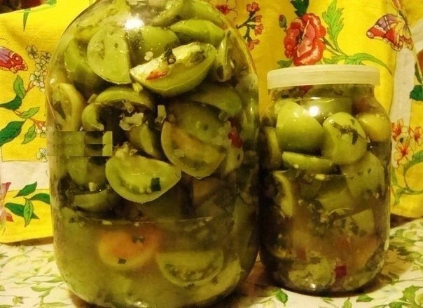 ЗЕЛЕНЫЕ МАРИНОВАННЫЕ ПОМИДОРЫ