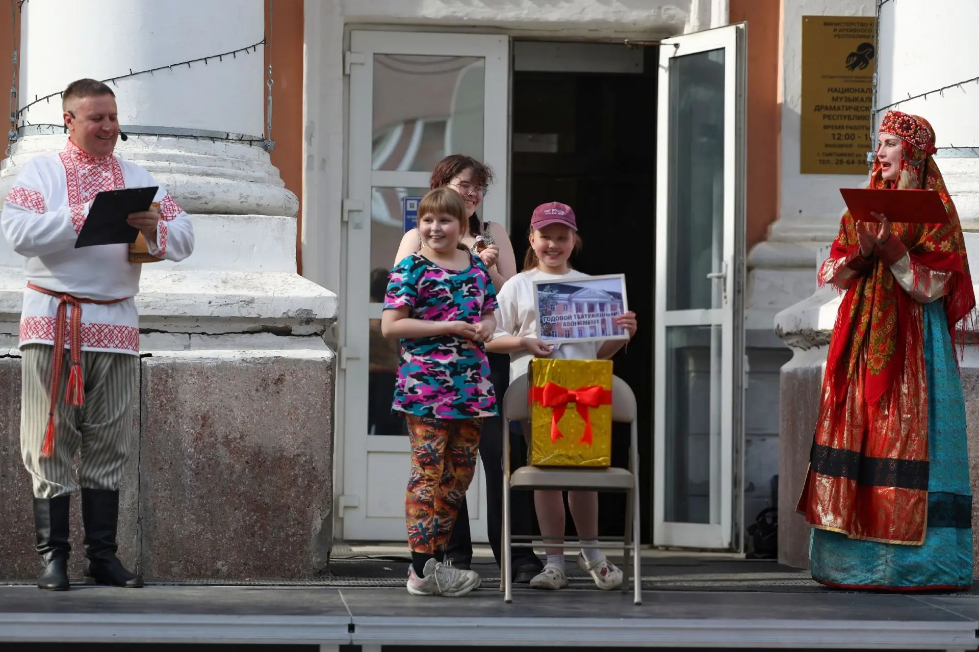 🎭 Финал сезона с размахом: Национальный театр Коми завершил сезон большим праздником н...