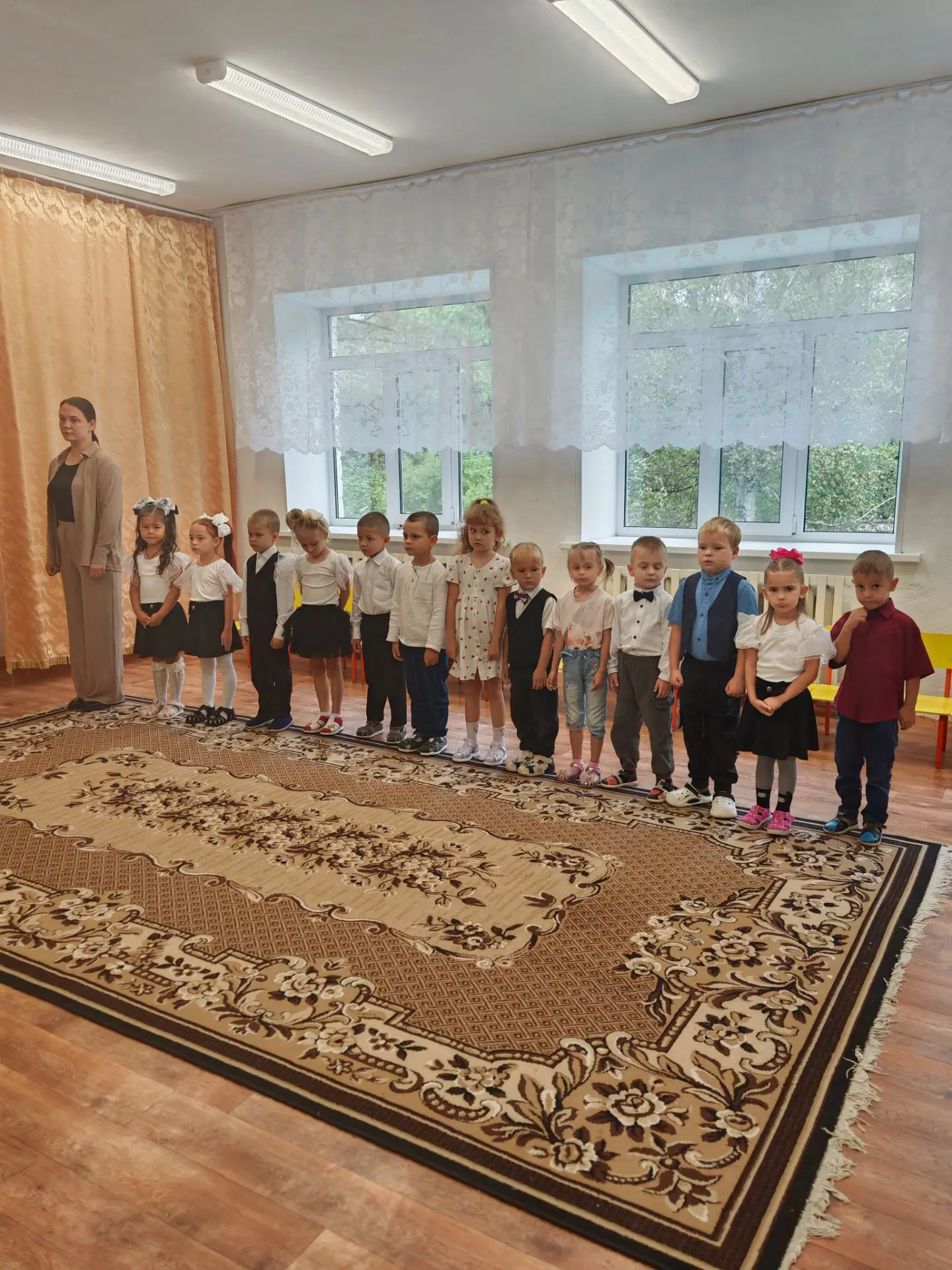 День знаний в старшей разновозрастной группе.