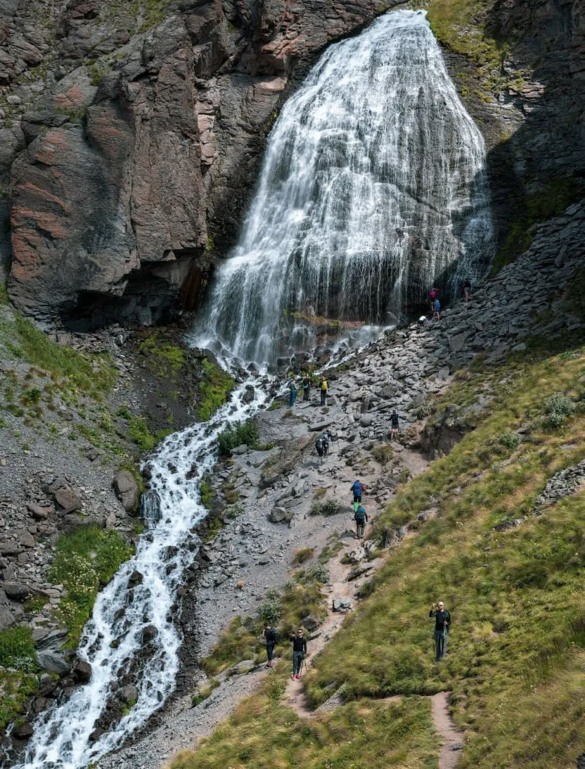 💦  Водопад Девичьи Косы (Чыранбаши-су), Эльбрусский район