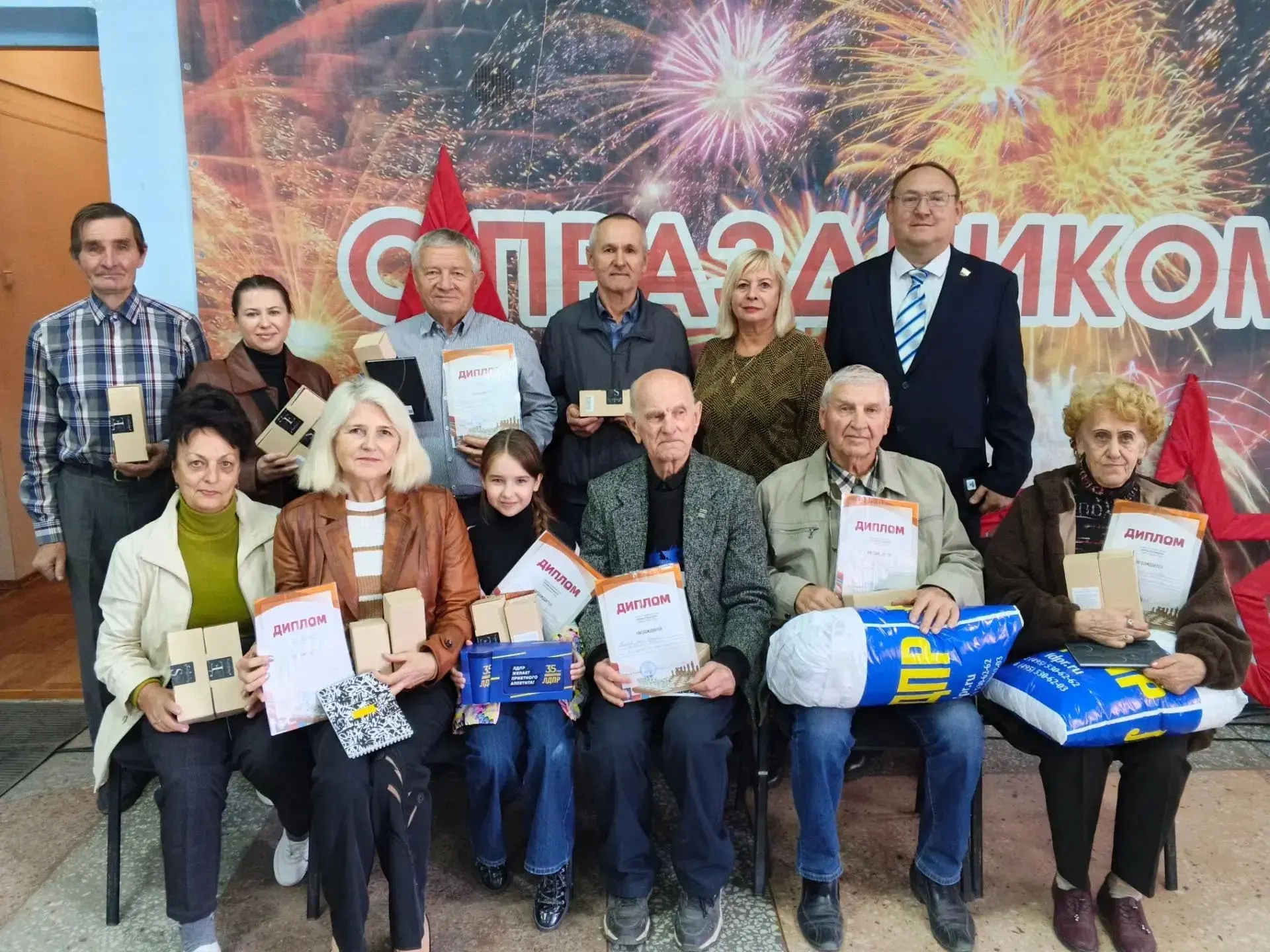 В Алчевске состоялся традиционный турнир по шахматам и шашкам, ставший настоящим праздн...