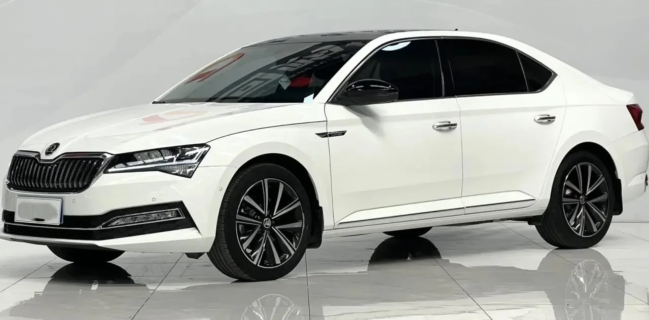 СТОК КИТАЙ🇨🇳

SKODA SUPERB

Выпуск: апрель 2023 г.
Двигатель: 280TSi 1.4Т | бензин | 150 л.с. | DS
