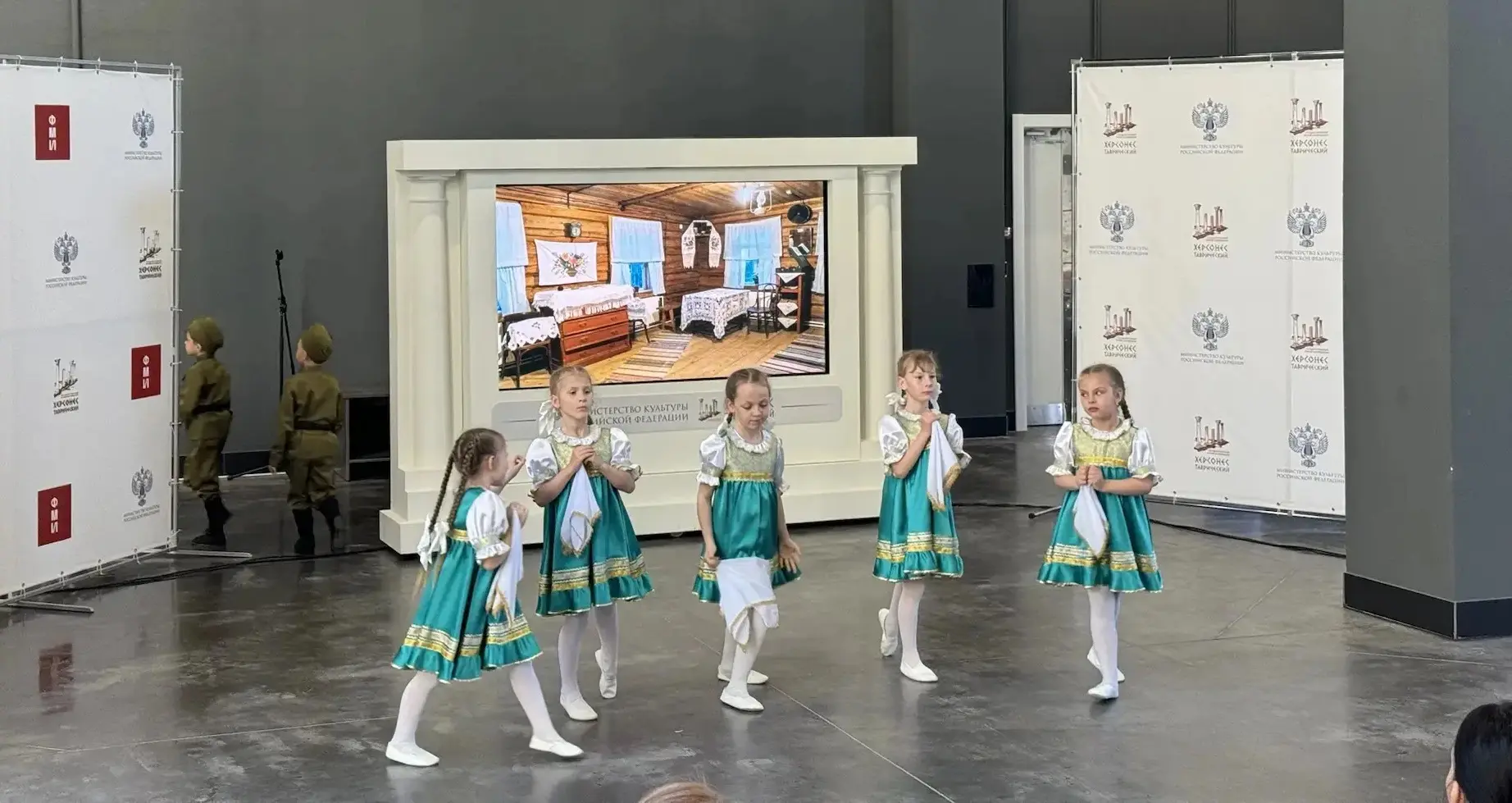 Наши воспитанники приняли участие в финале городского конкурса инсценированной патриоти...