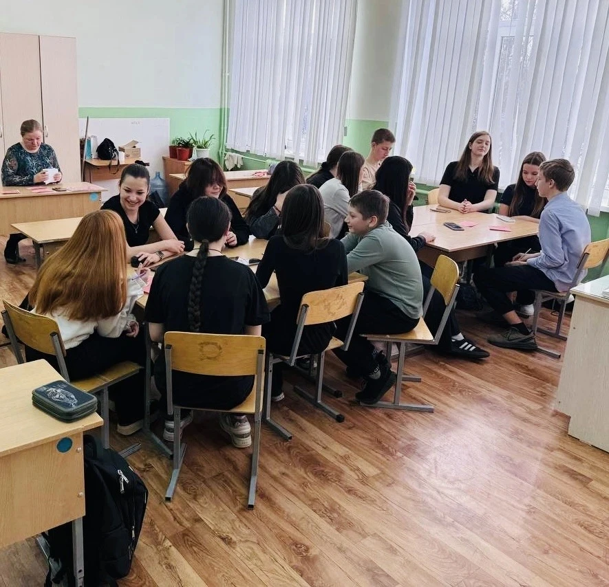 👩‍🏭В преддверии Международного женского дня заместитель директора Бараева Надежда Геннадьевна совмес
