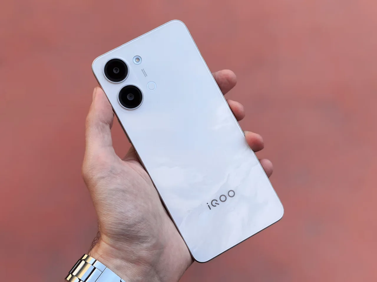 📱 iQOO Z11 Lite: 6500 мАч и разъём 3.5 мм за копейки

Что за аппарат?
Бюджетный смартфон на Dimensi