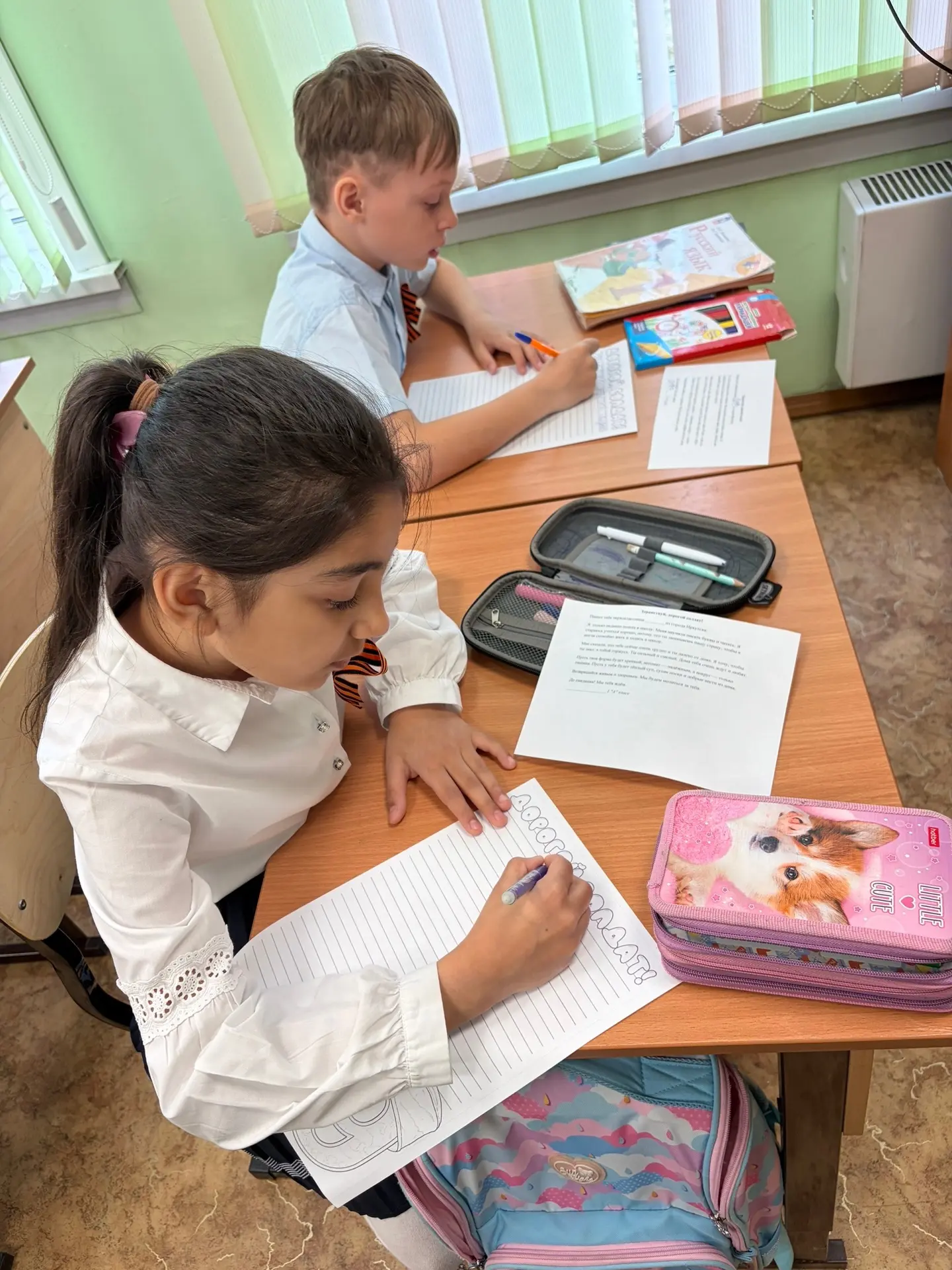 В рамках акции «Письмо Победы»— написали письма солдатам. 📝✨  Не просто строки на бумаге. В каждый к