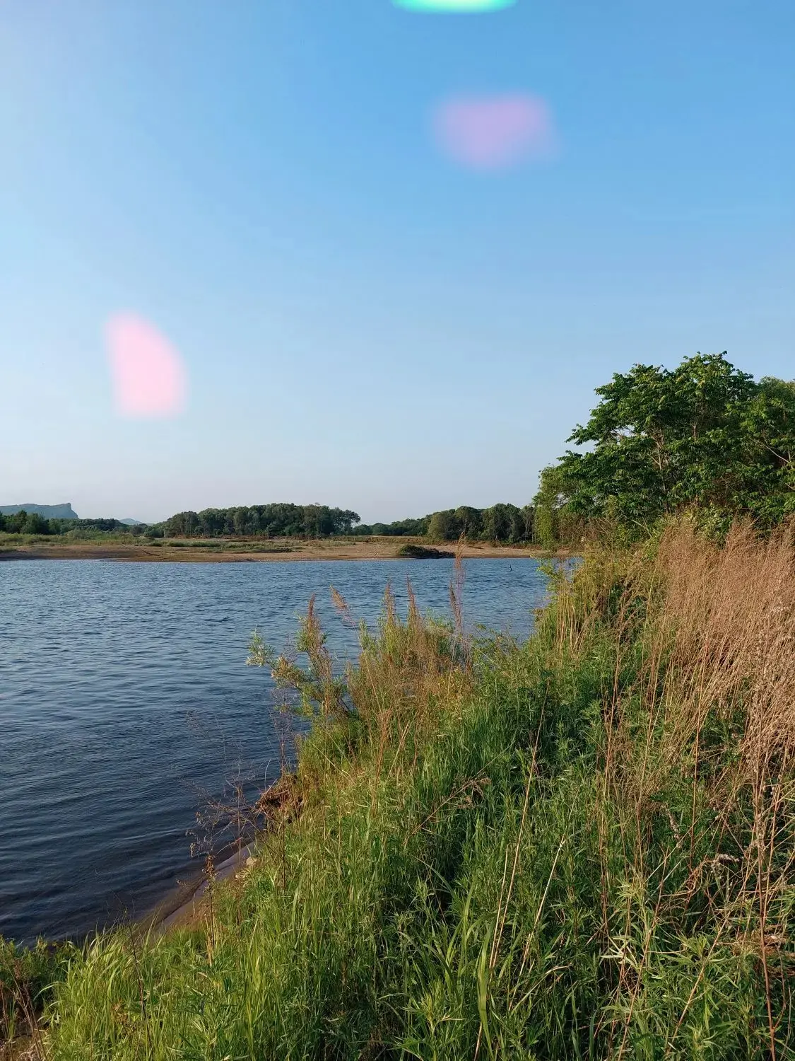 Доброе утро! ⛅ 

🗓20.06.2026. 

Во Владимиро-Александровском пасмурно, без осадков. Ветер восточный