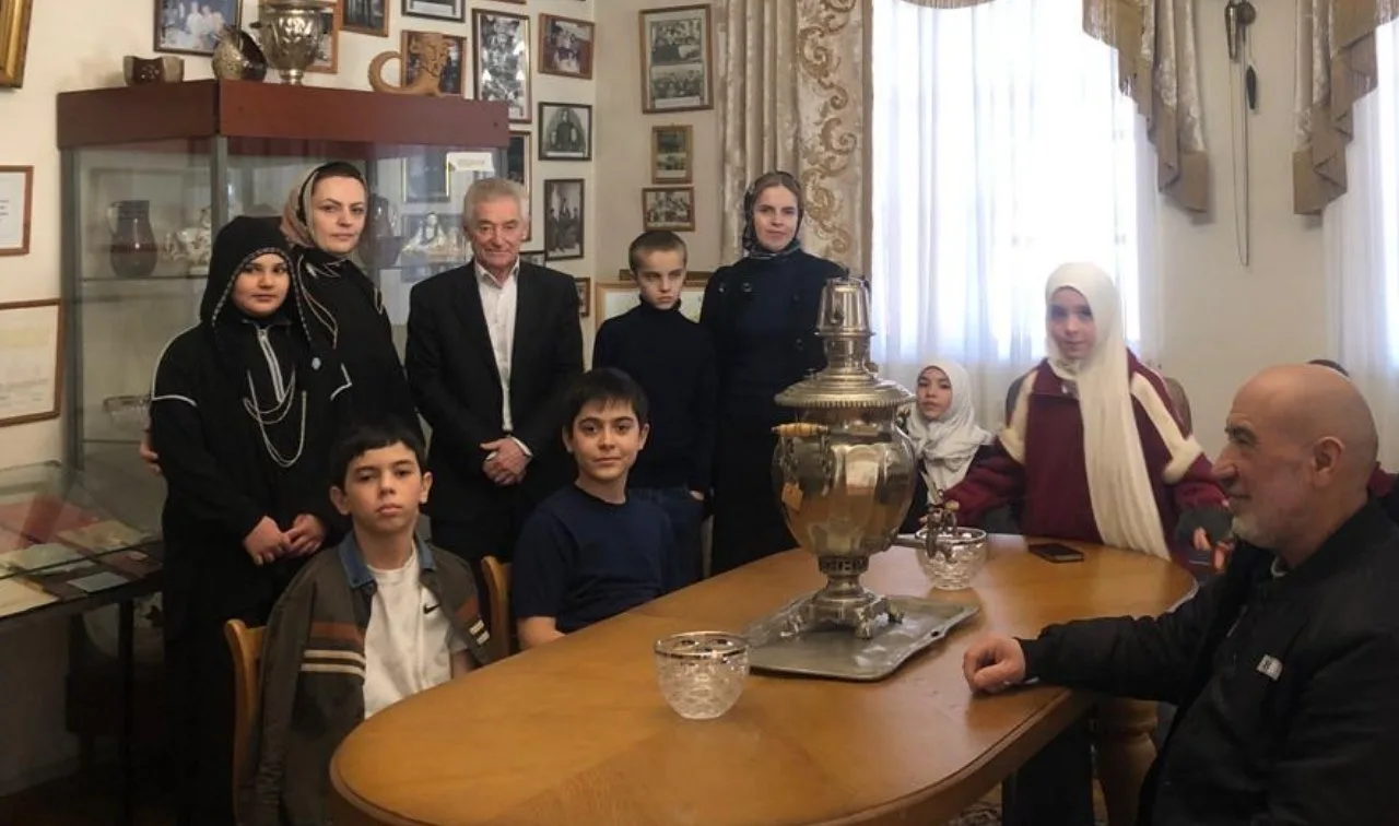 Родной язык открывает двери в мир культуры  Накануне Дня родных языков музей имени Анвара Аджиева го