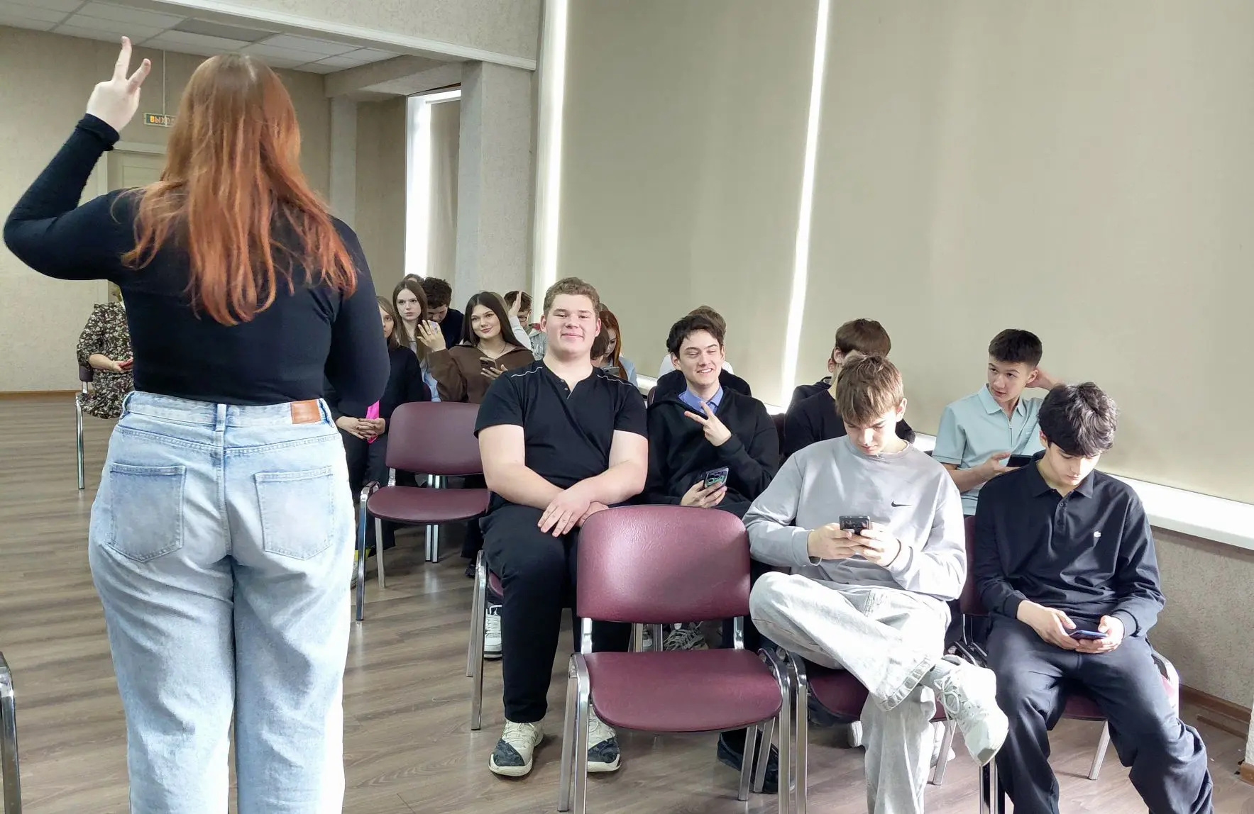👩‍🎓 Вчера в нашей школе состоялась важная профориентационная встреча для учеников 9-х классов!  🏭 Сп