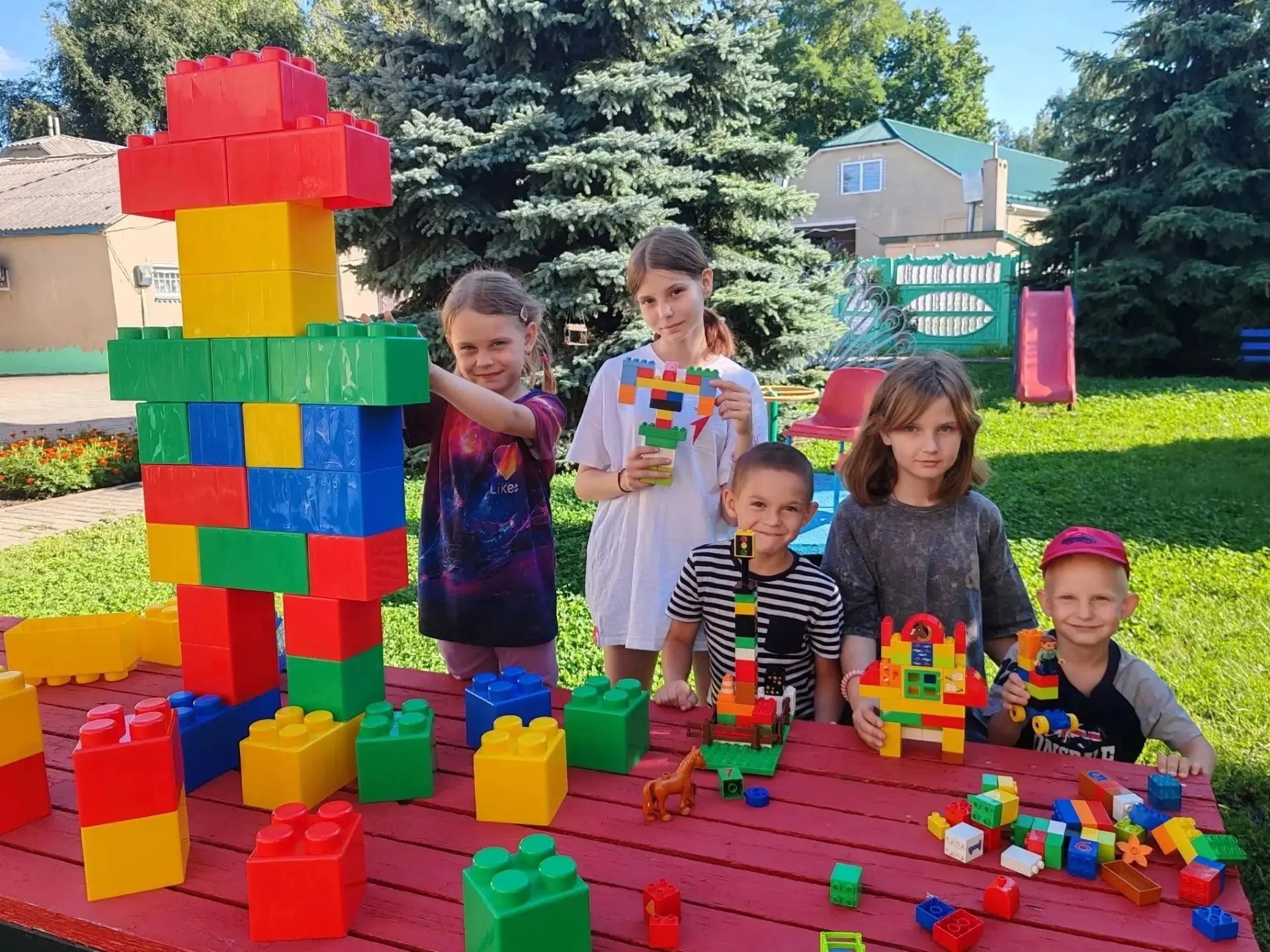 🗓️ День LEGO