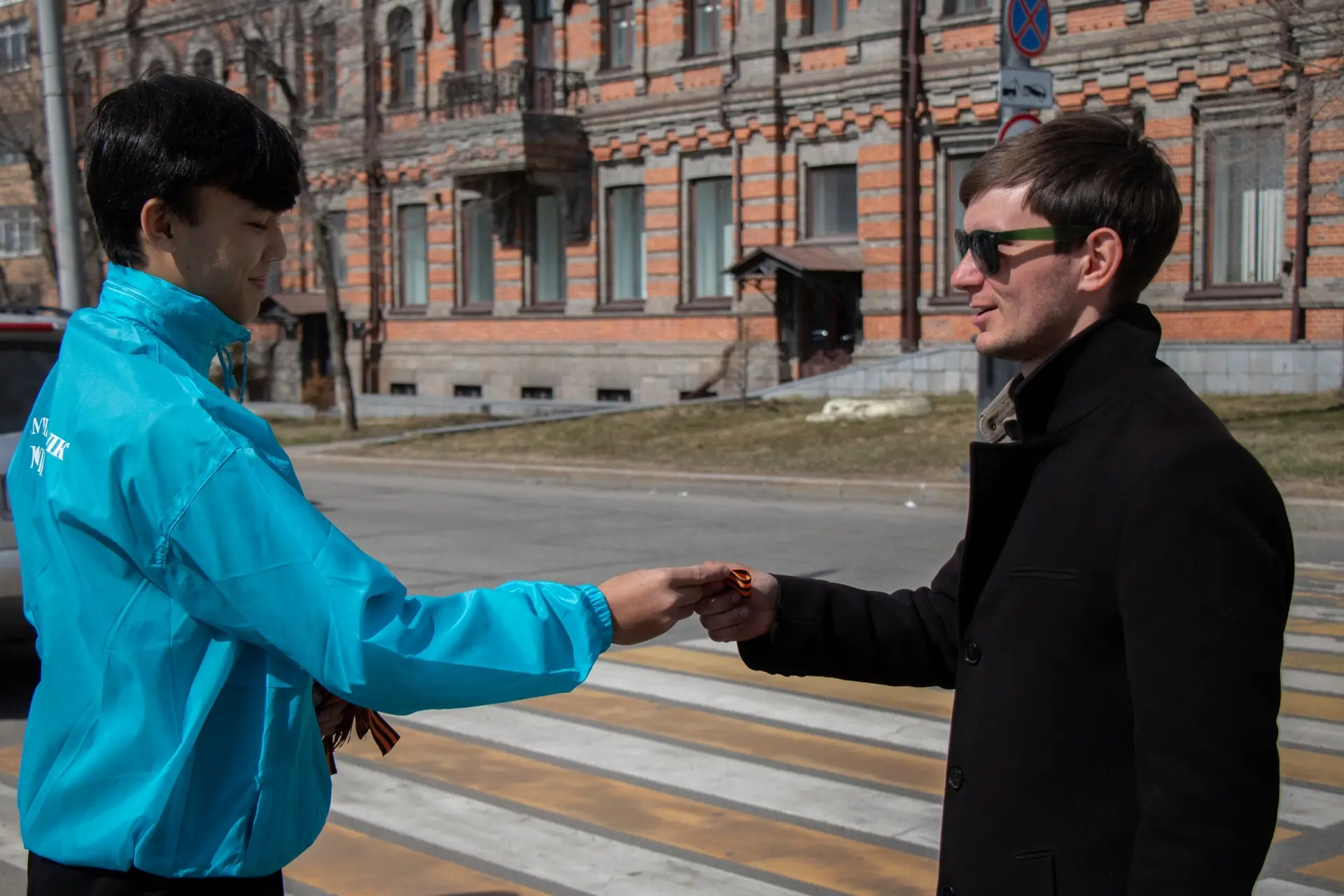 ⭐️Юнармейцы нашей школы с гордостью приняли участие в акции «Георгиевская ленточка»!     ⭐️Наши ребя