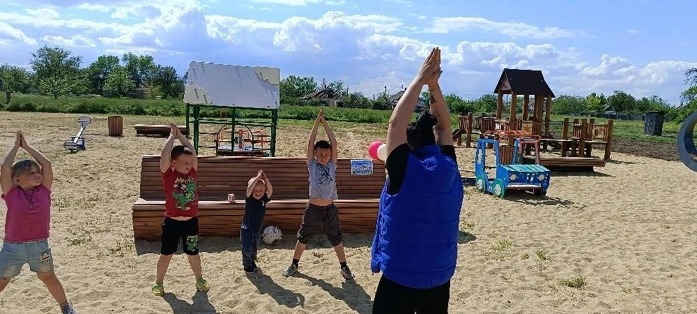 Красноподольская сельская библиотека провела для детей  игру-путешествие по станциям здоровья «Здоро