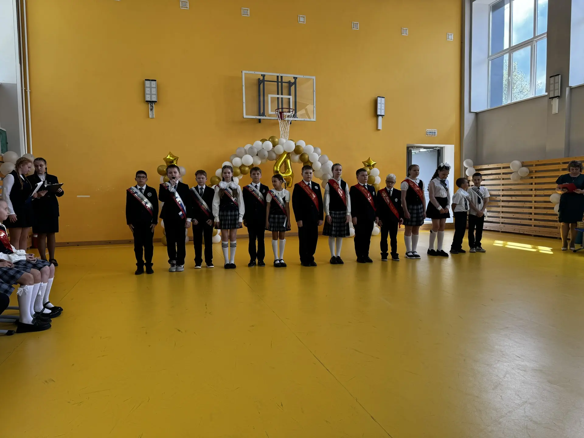 В школе 16 ОК «Эффективная школа» случилось то самое трогательное событие, от которого щемит сердце 