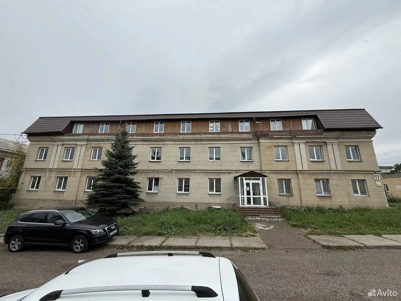 В Магнитогорске выставили на продажу главный офис фирмы депутата, которая едва не обанк...