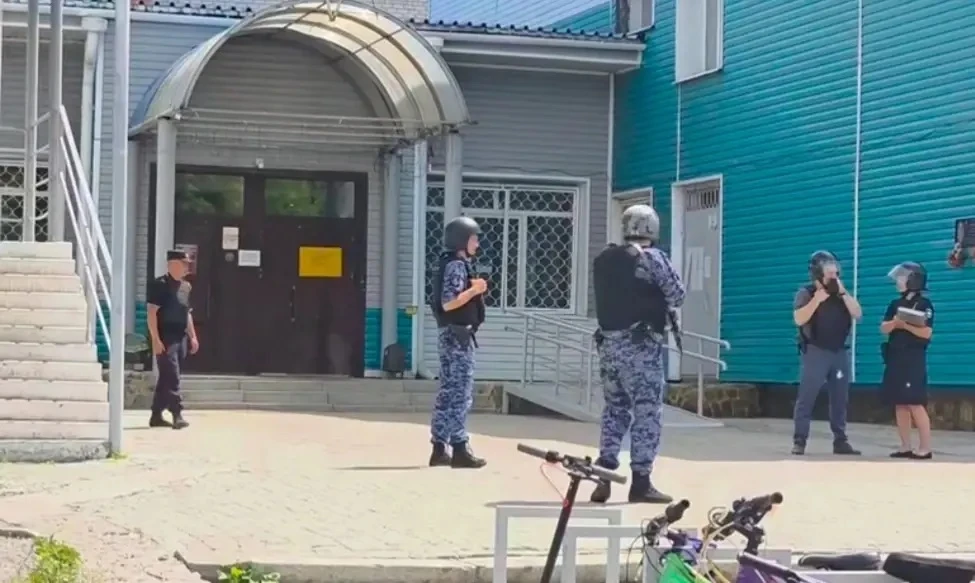 ❗НЕИЗВЕСТНЫЙ ПРЕДМЕТ ОБНАРУЖЕН В ШКОЛЕ №13

По сообщениям очевидцев, в школе №13 на улице Ленина обн