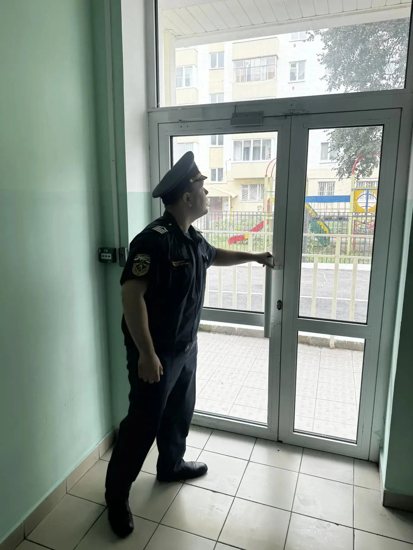 Комиссионное обследование образовательных учреждений Ленинского района Уфы перед новым ...