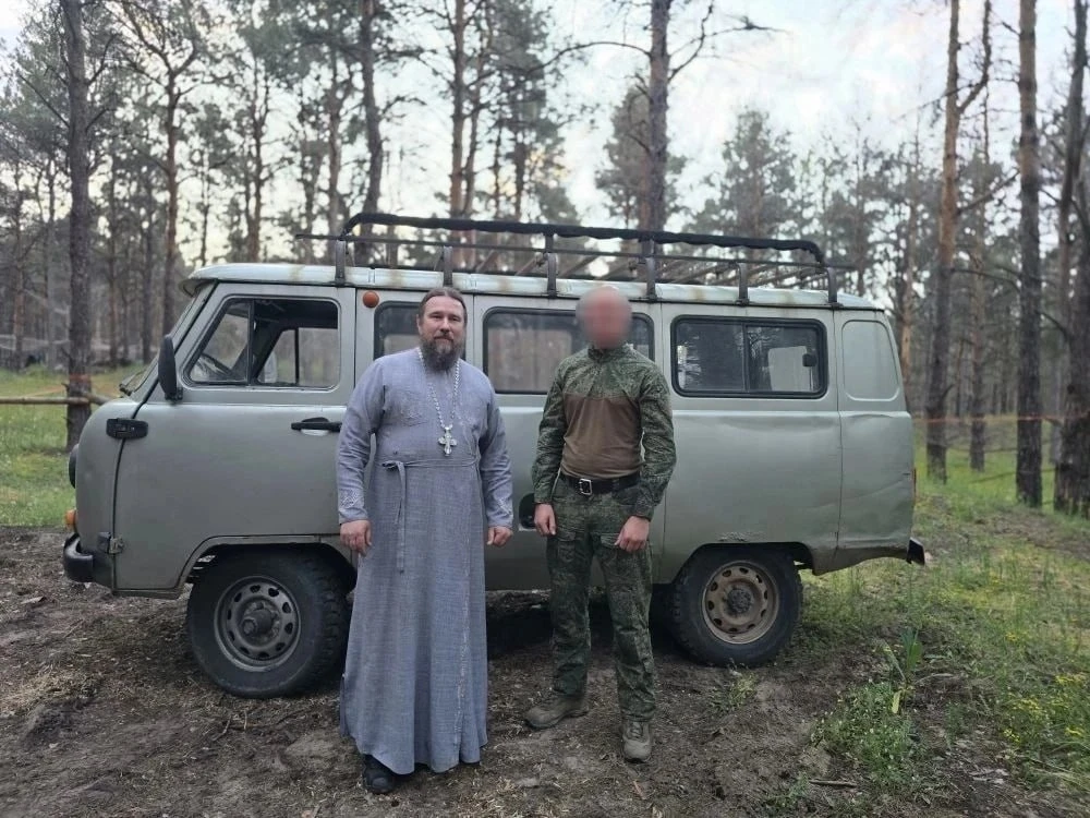 🇷🇺 Крым продолжает поддерживать фронт  Жители Крыма, волонтёры, священнослужители, школьники и предс