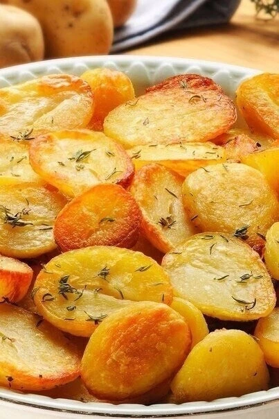КАРТОФЕЛЬ ЗАПЕЧЕННЫЙ С ЧЕСНОКОМ