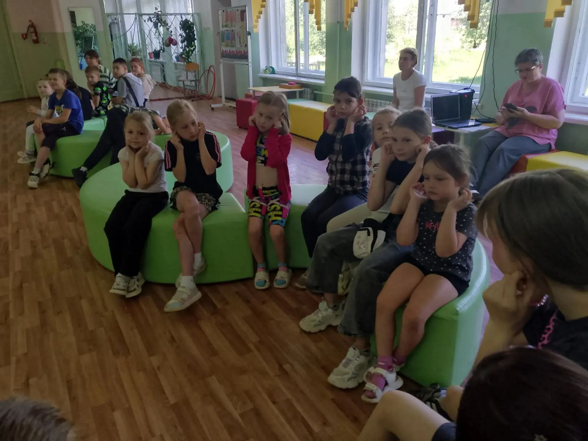 11-й день в «Звёздном острове» — «Планета здоровья». Зарядка, эстафеты, плакаты о ЗОЖ, викторина «вр