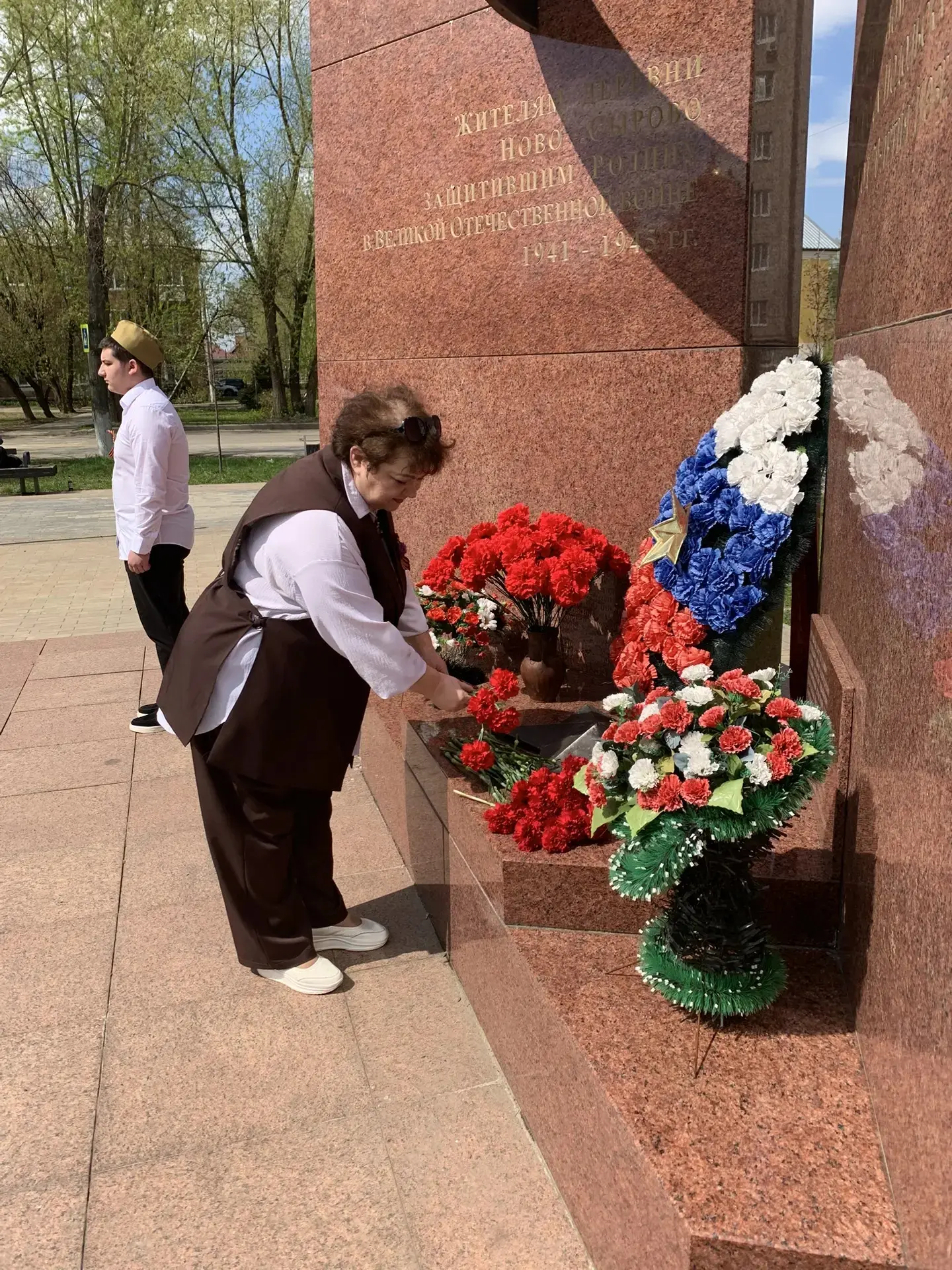 Подвиг предков помним всегда!  Сегодня наши ребята участвовали в важной патриотической акции «Вахта 