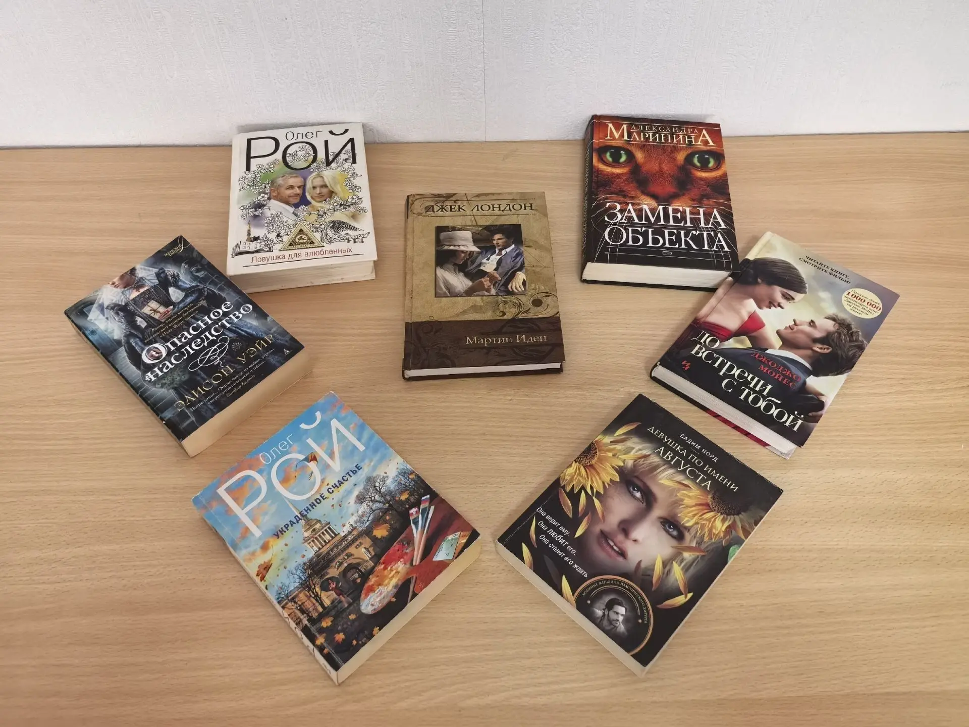 Книжная помощь от Молодежки 
 
Волгоградская областная библиотека для молодёжи оказала помощь библио