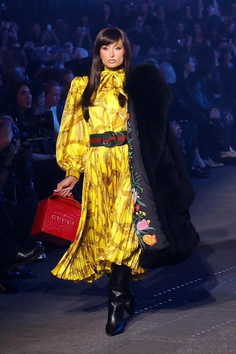 16 мая Демна Гвасалия представил первую круизную коллекцию для Gucci и ради шоу перекрыл Таймс-сквер
