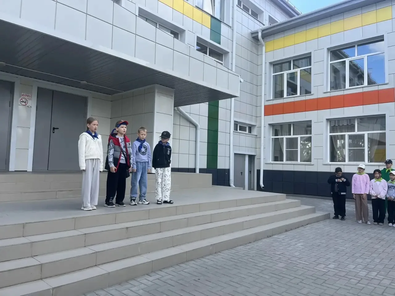 22 июня — День памяти и скорби 🕊️
Сегодня в нашем лагере особенный, пронзительный день. Мы вспомнил