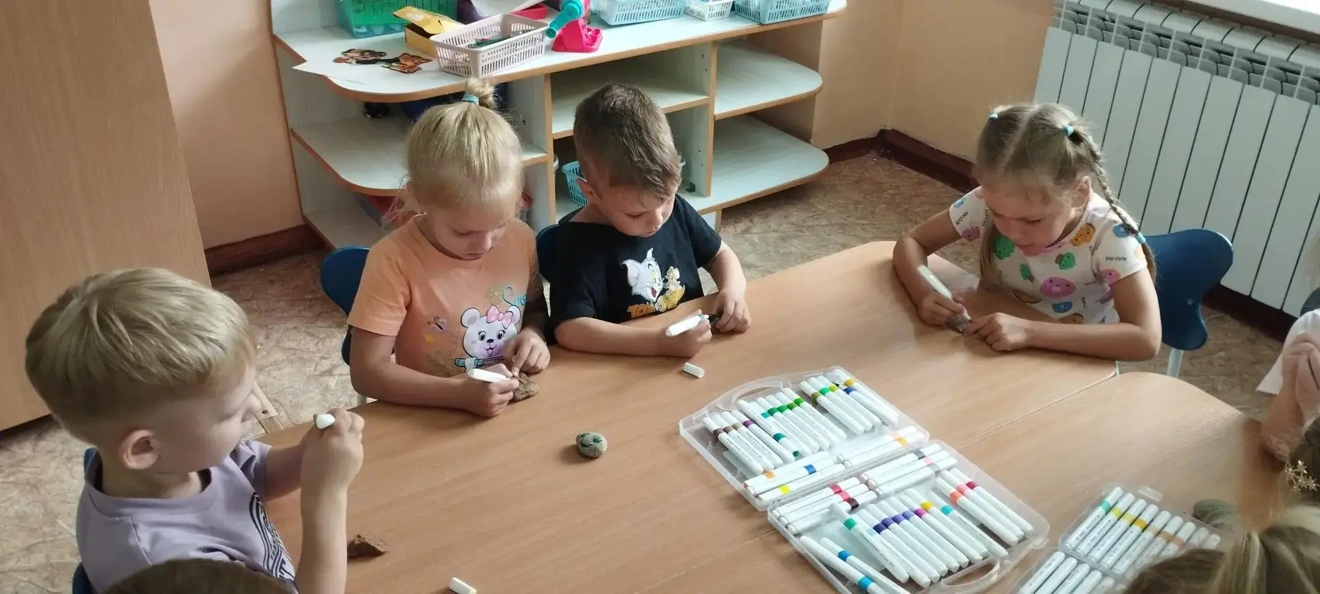 В течение недели средняя группа 13 превратилась в настоящую «геологическую лабораторию». 👌Мы изучал