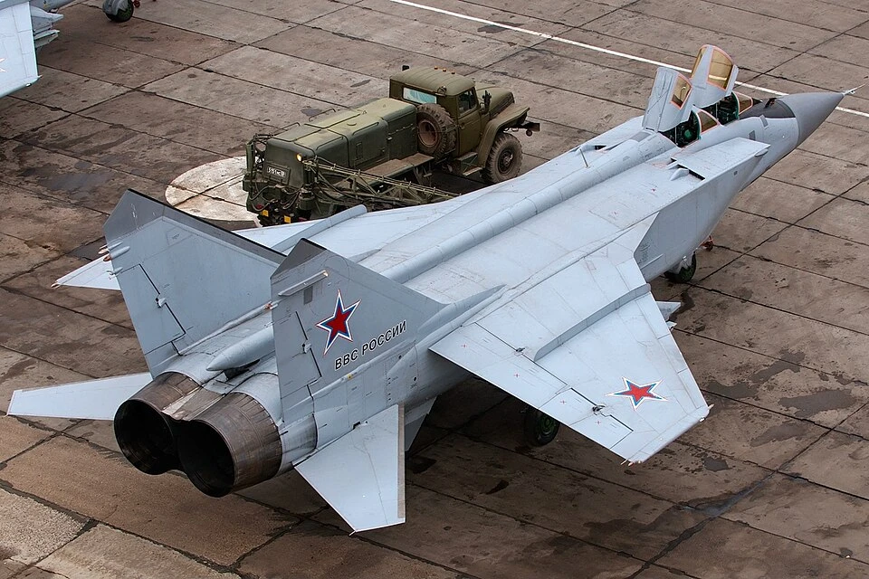 Основной носитель ракет Р-33