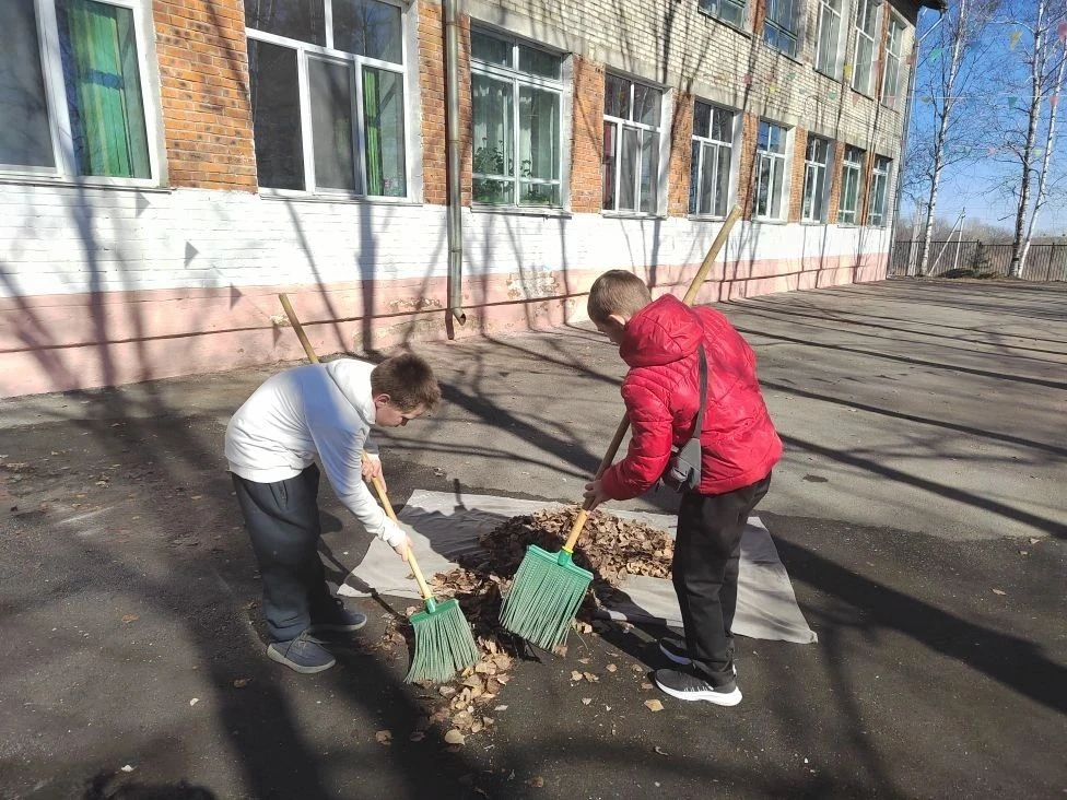 Утро четвёртого дня весеннего лагеря встретило нас бодрой зарядкой, которая задала энер...