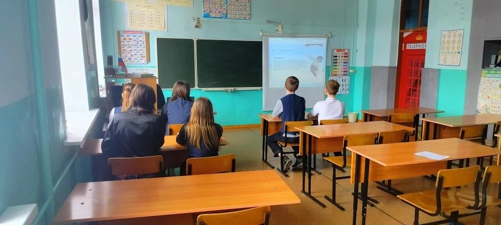 🎨 Россия творческая: от идеи до шедевра!

На этой неделе ребята из 6 класса погрузились в удивитель