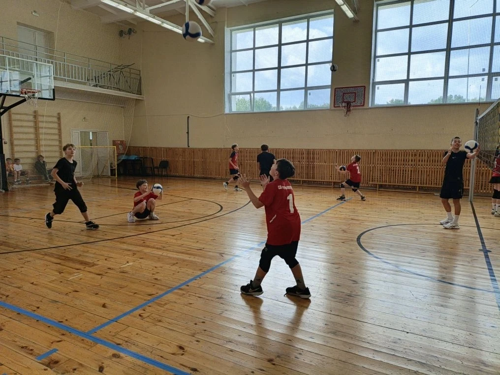 23 мая в спортивном зале спортивной школы прошел мастер-класс и товарищеская встреча по...