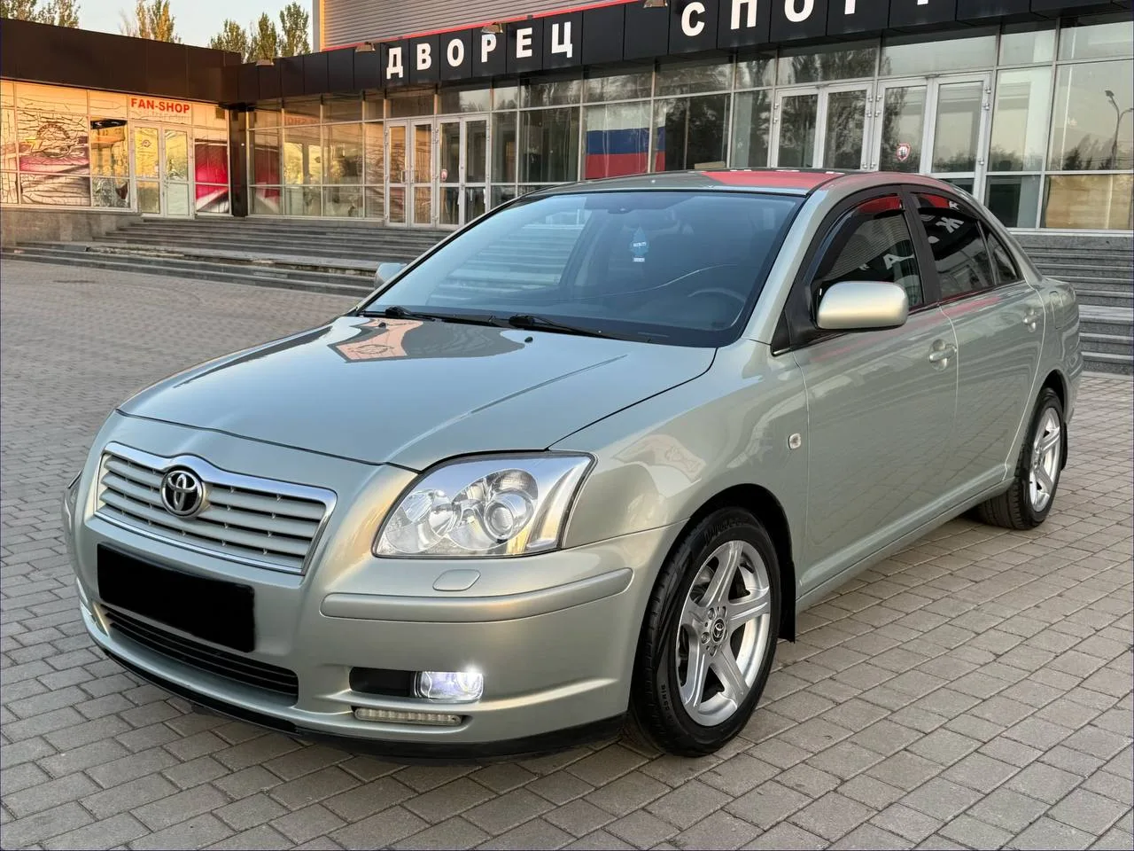 Продам TOYOTA Avensis