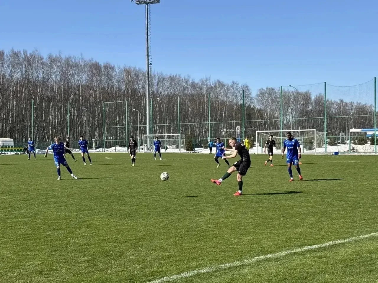 «Химик» провел товарищеский матч с «Пари НН». Счет в основной игре – 1:1.  Игра прошла на Бору в зак
