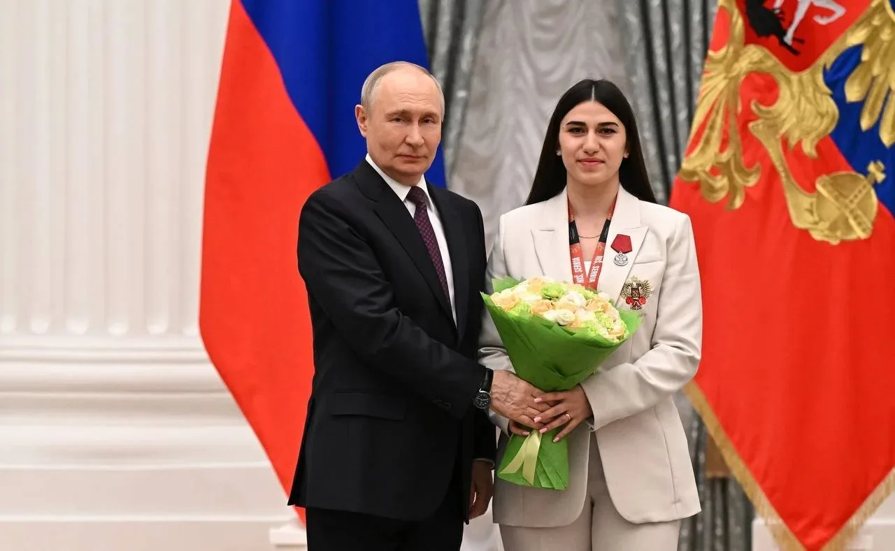 Наша землячка Нуне Асатрян получила высокую награду!!!
