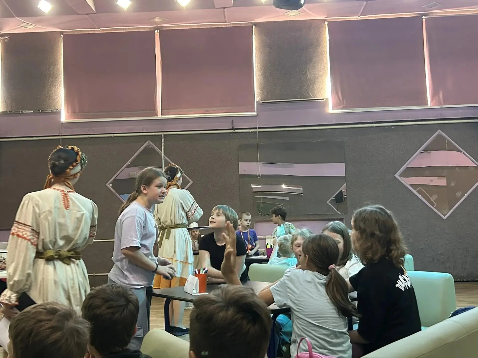 🥇 Победный выезд в КЦ «Троицкий»!

Сегодня наши ребята зарядились праздничным настроением на програ