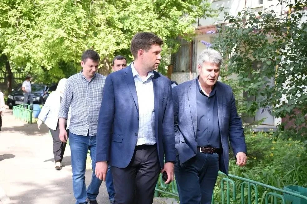 🔻Глава Оренбурга контролирует восстановление поврежденного дома на Волгоградской  #Про_Общество  Гла