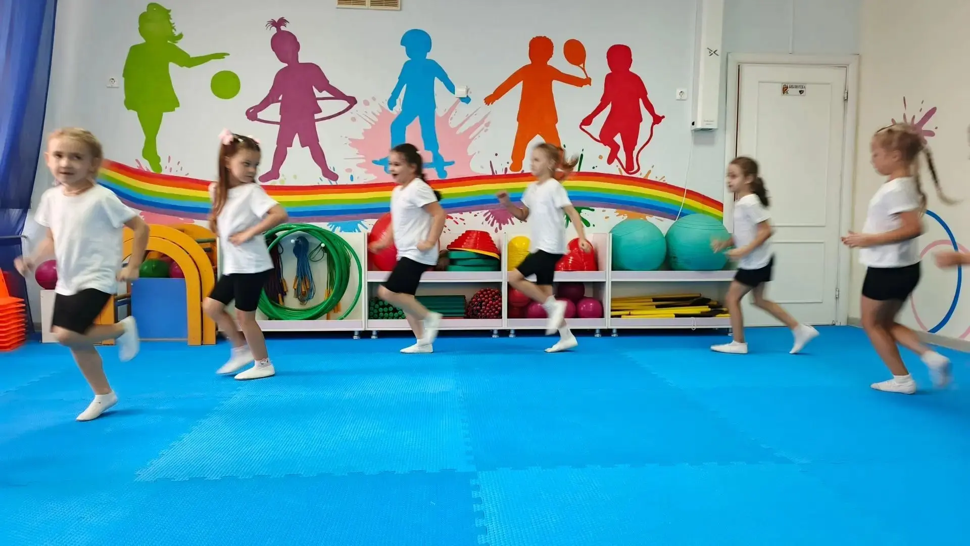 🤸‍♀️ Старт занятий в кружке «Са-фи-Дансе»!