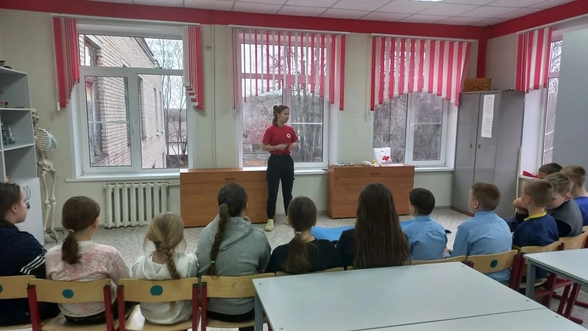 Команда ребят ЦО Яковцевской школы приняла участие в мастер – классе по оказанию первой помощи под р