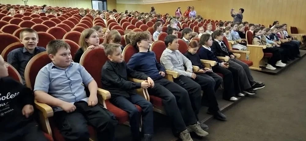 🚀✨ Ученики нашей школы приняли участие в увлекательном мероприятии в рамках «Недели космического кин