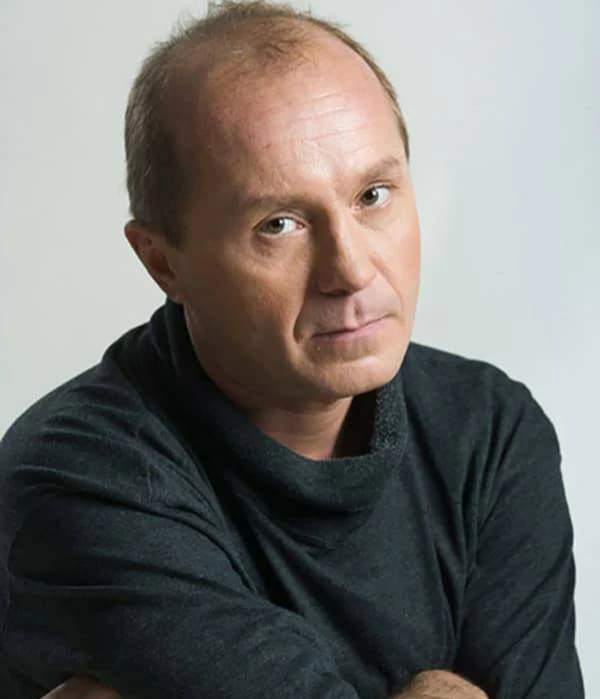 «Я лично, как резидент по призванию и дезертир по поведению, не люблю ходить строем и п...